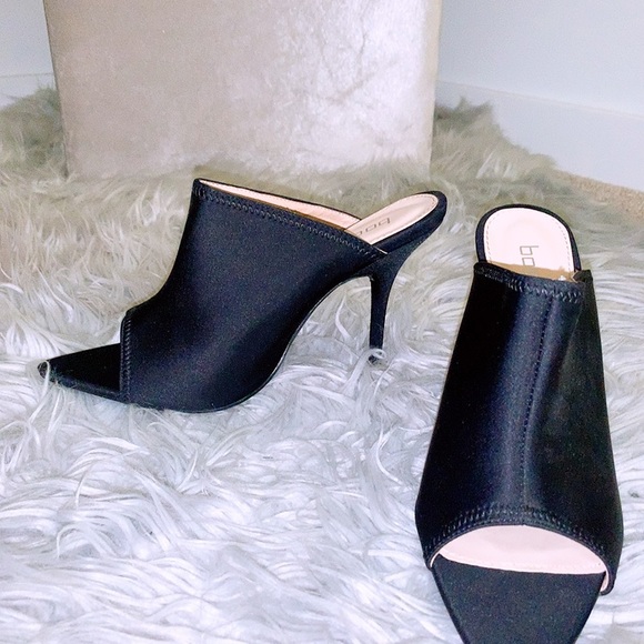 Mules - Picture 2 of 4